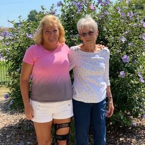 Meet your Posher, Peggy jeff